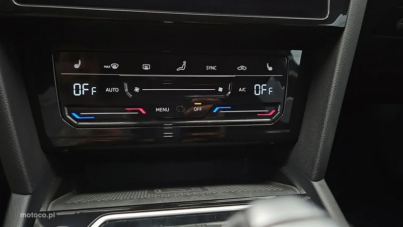 Volkswagen Passat Variant B8 19