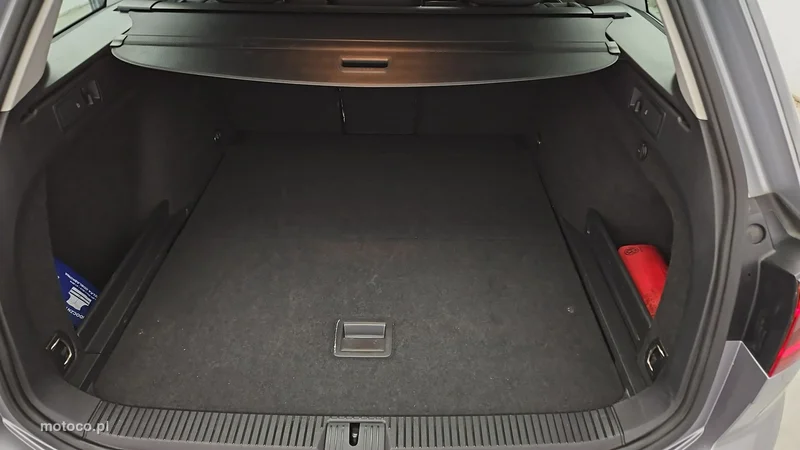 Volkswagen Passat Variant B8 23
