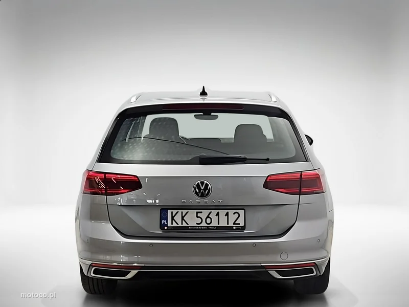 Volkswagen Passat Variant B8 4