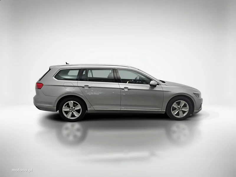 Volkswagen Passat Variant B8 6