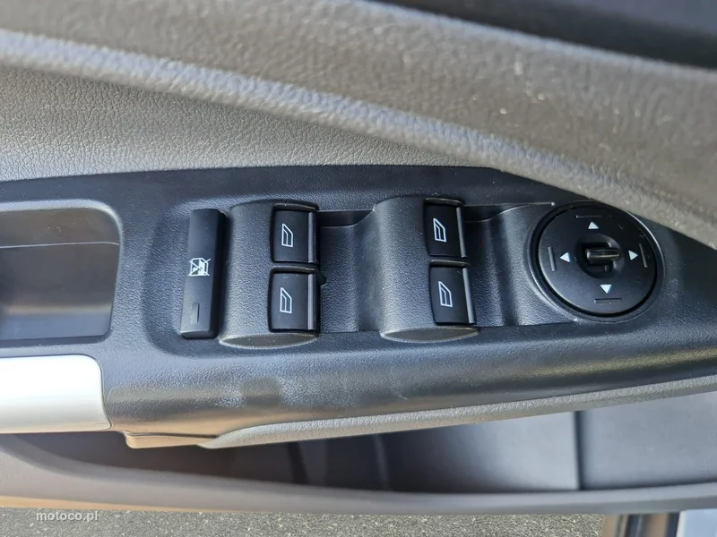 Ford Transit Connect 11