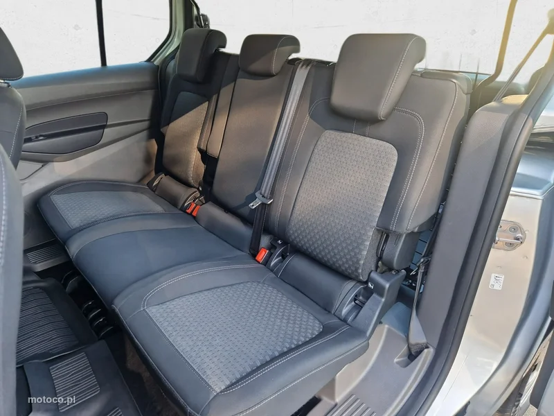 Ford Transit Connect 13