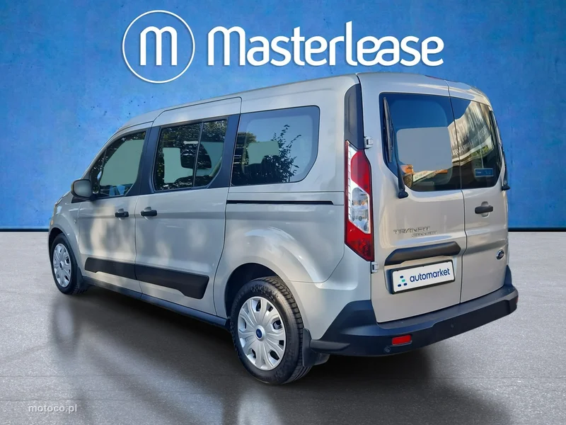 Ford Transit Connect 8