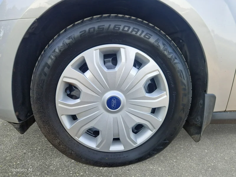 Ford Transit Connect 9