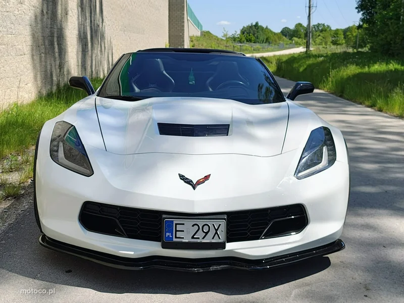 Chevrolet Corvette 2