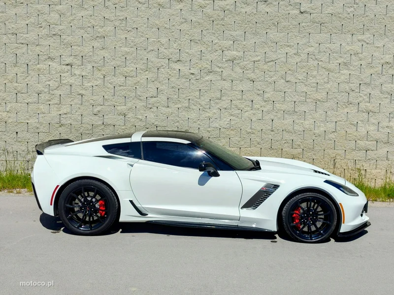 Chevrolet Corvette 16