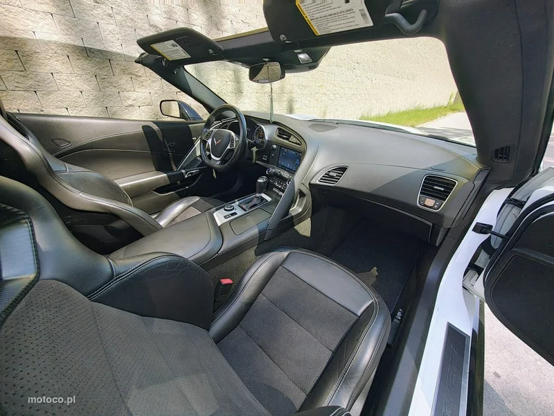 Chevrolet Corvette 20