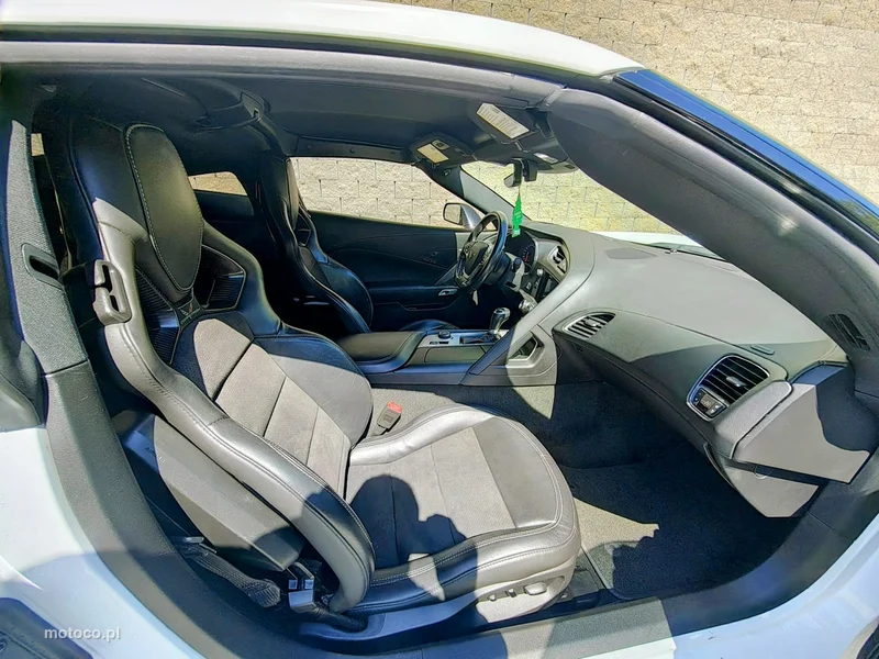 Chevrolet Corvette 23
