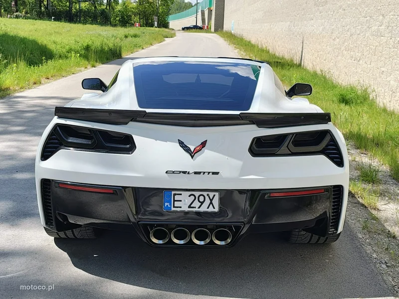 Chevrolet Corvette 6
