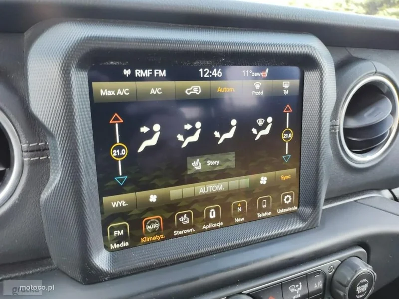 Jeep Wrangler 6