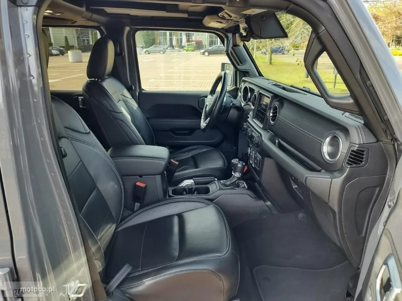 Jeep Wrangler 10