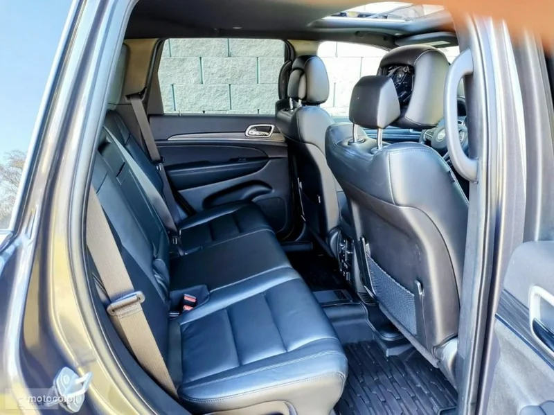 Jeep Grand Cherokee 18