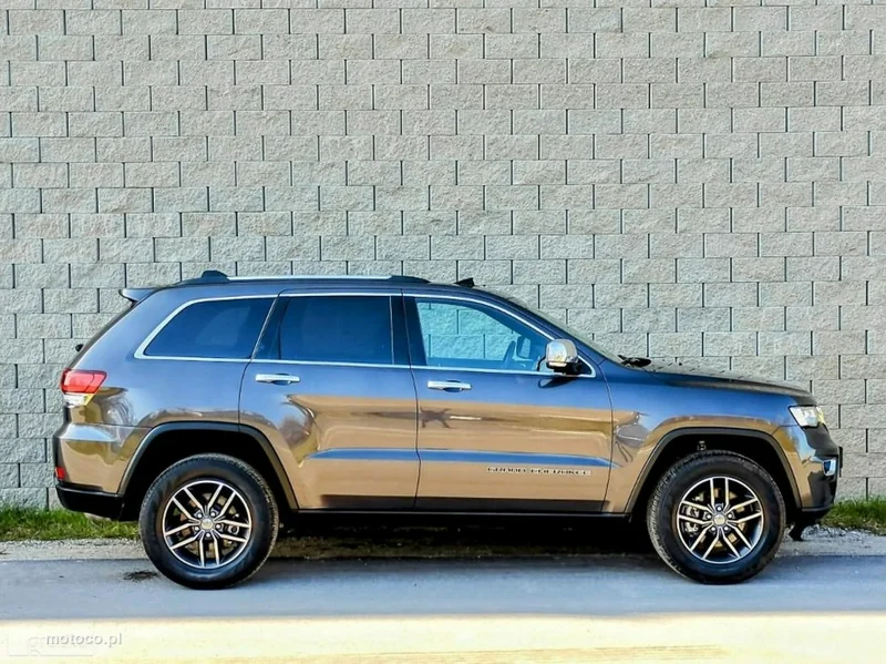 Jeep Grand Cherokee 19