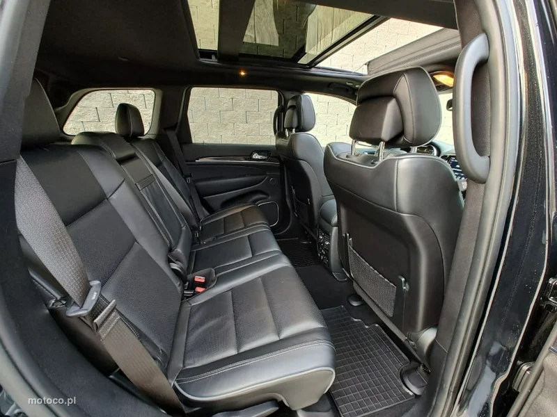 Jeep Grand Cherokee 12