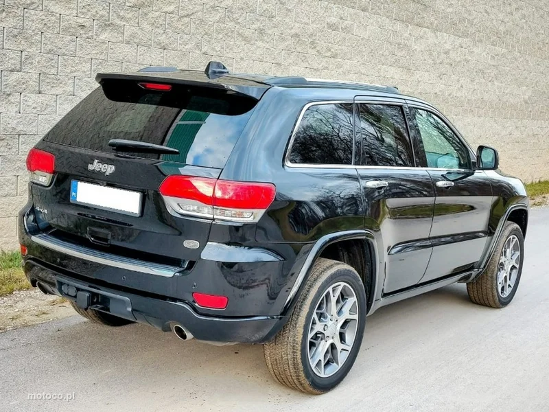 Jeep Grand Cherokee 8