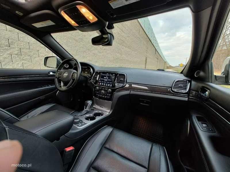 Jeep Grand Cherokee 9