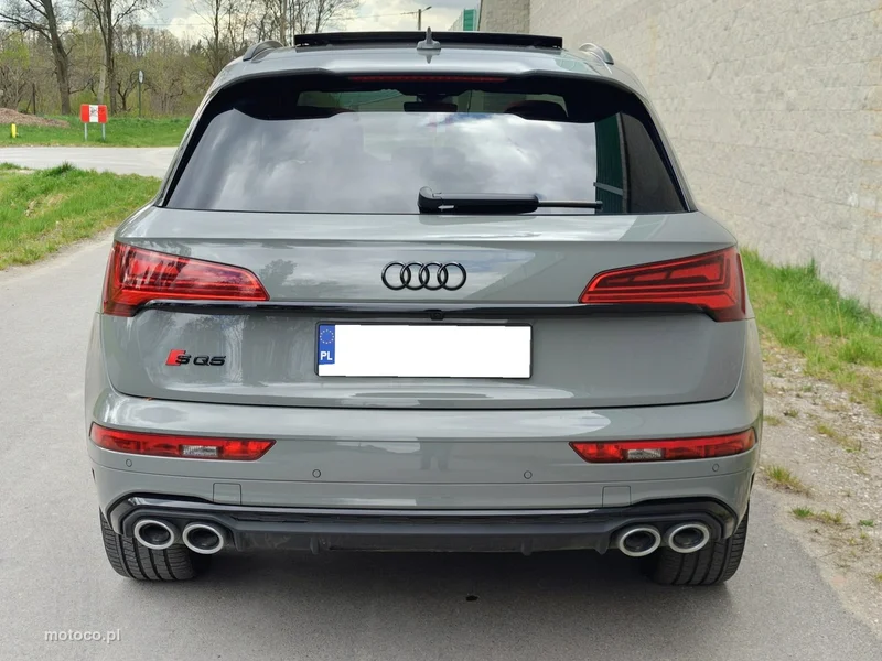 Audi SQ5 4