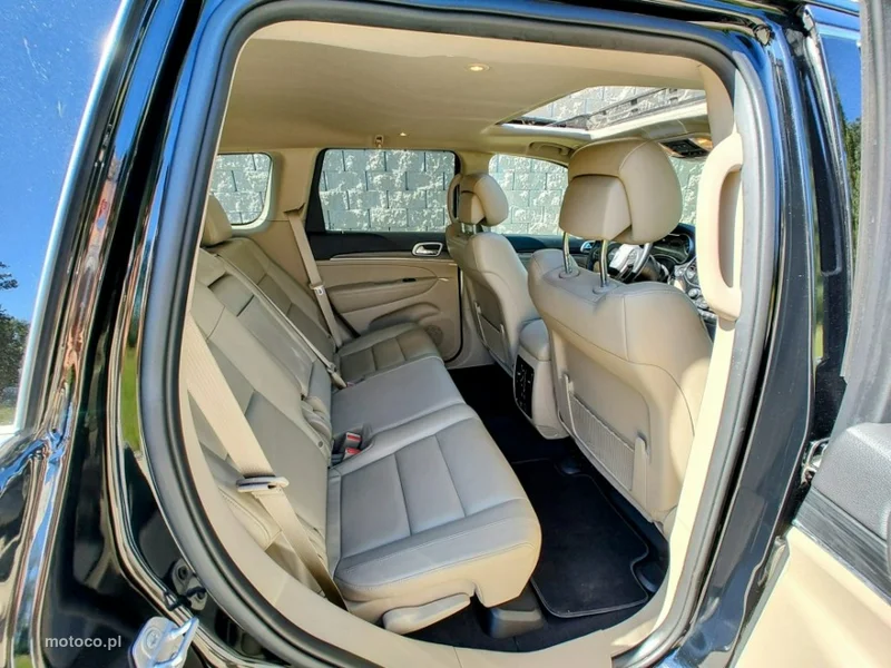Jeep Grand Cherokee 16