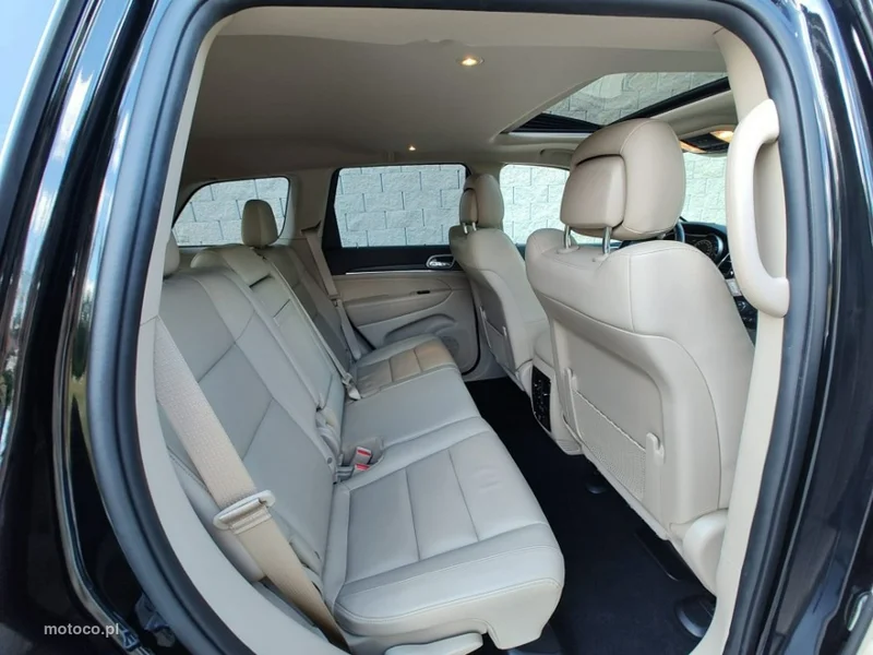 Jeep Grand Cherokee 23