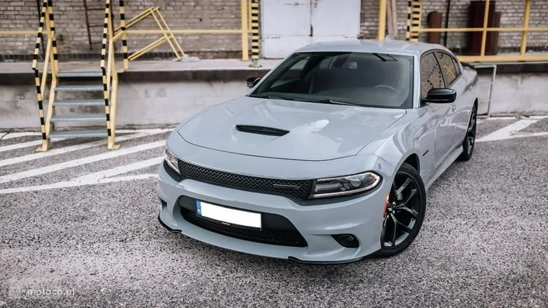 Dodge Charger 7