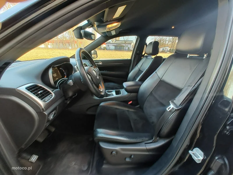 Jeep Grand Cherokee 19