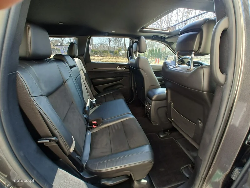 Jeep Grand Cherokee 12