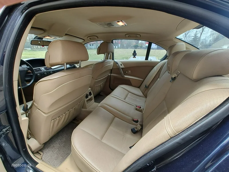 BMW Seria 5 E60 530 12