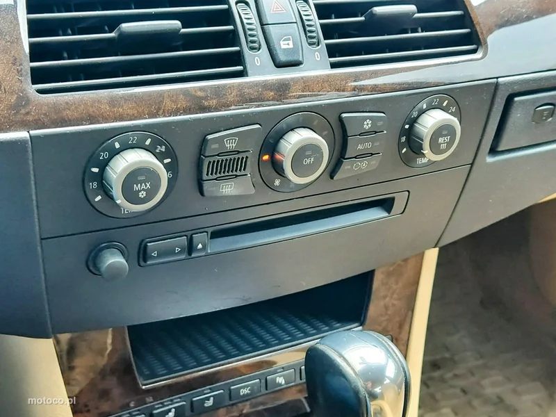 BMW Seria 5 E60 530 15