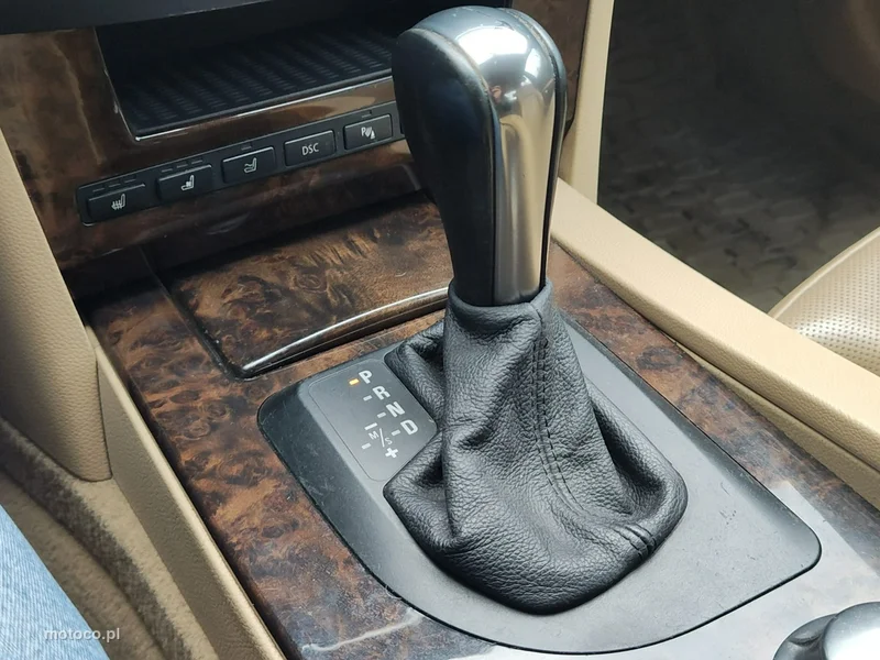 BMW Seria 5 E60 530 17