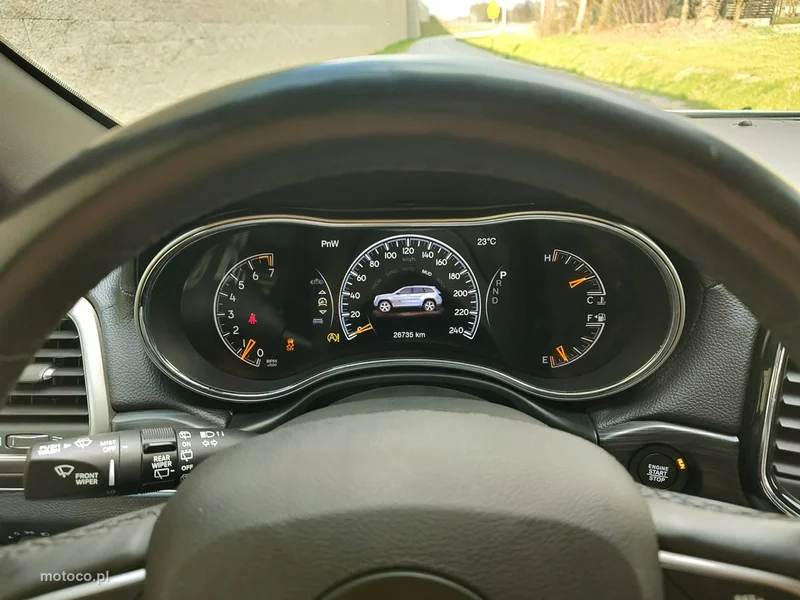 Jeep Grand Cherokee 25
