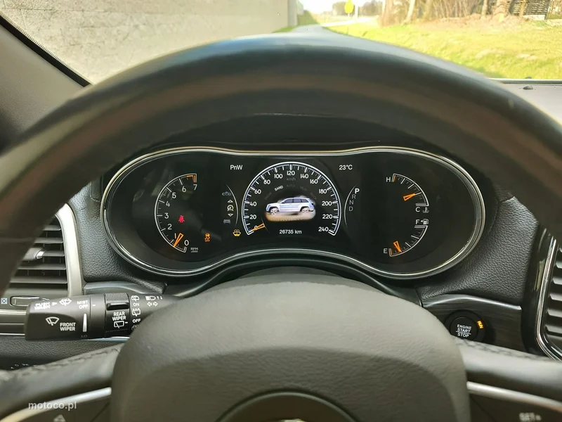 Jeep Grand Cherokee 30