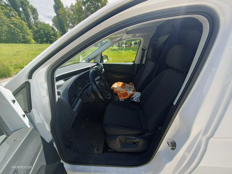 Volkswagen Caddy IV 6
