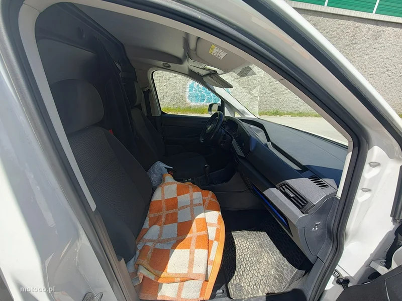Volkswagen Caddy IV 8