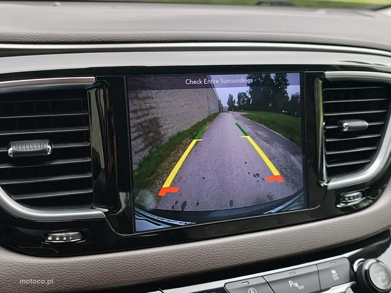 Chrysler Pacifica 21
