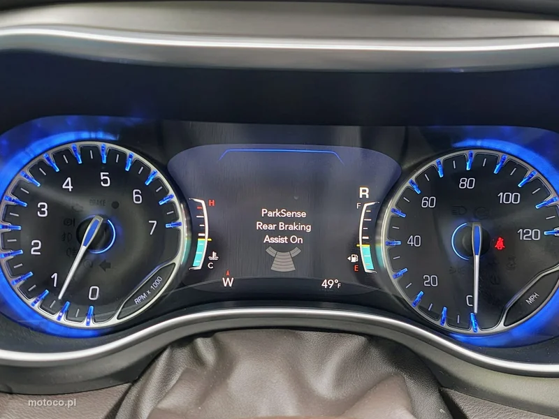 Chrysler Pacifica 22