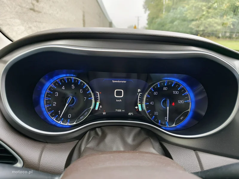 Chrysler Pacifica 23