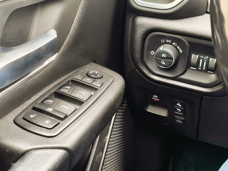 RAM 1500 16