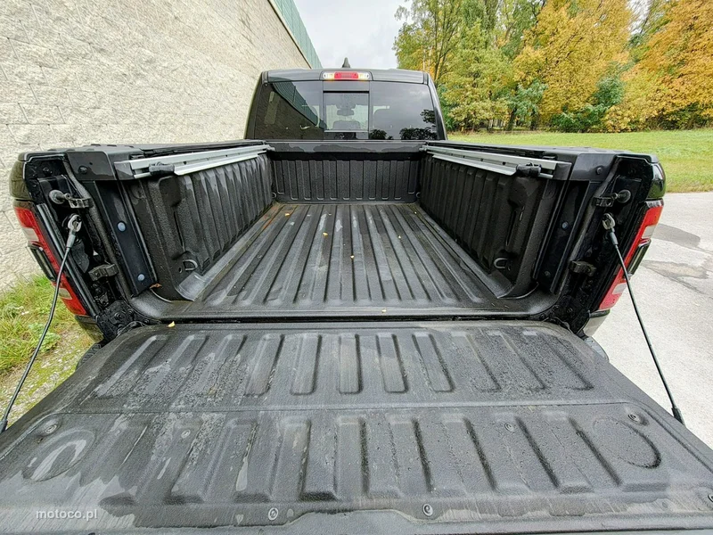 RAM 1500 6