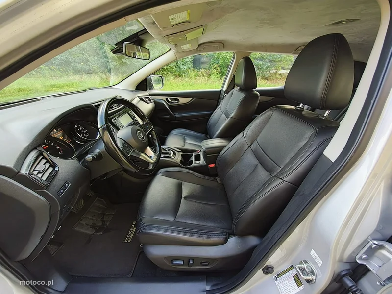 Nissan Rogue 14