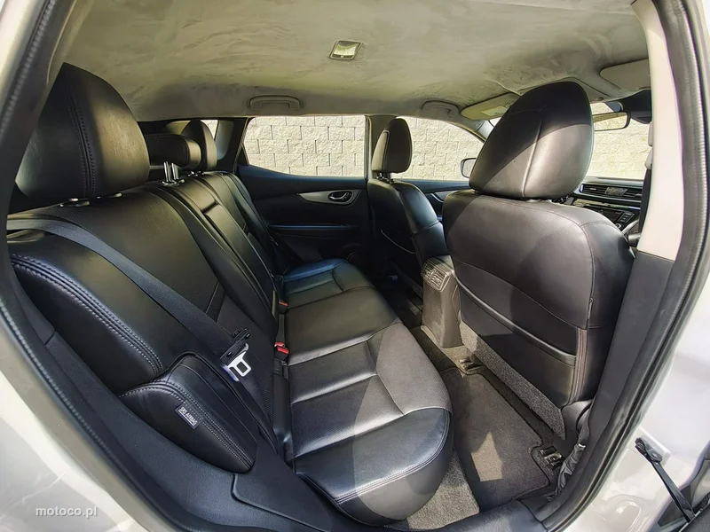 Nissan Rogue 16