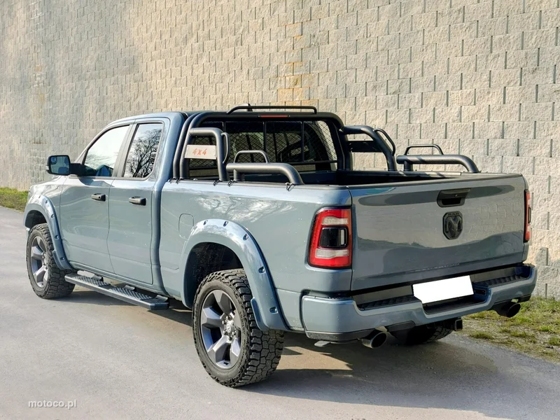 RAM 1500 6