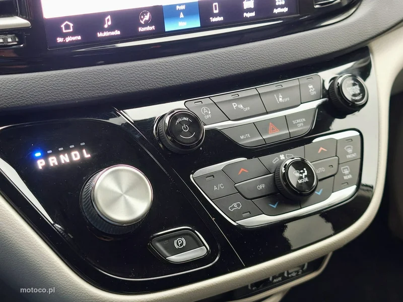 Chrysler Pacifica 20