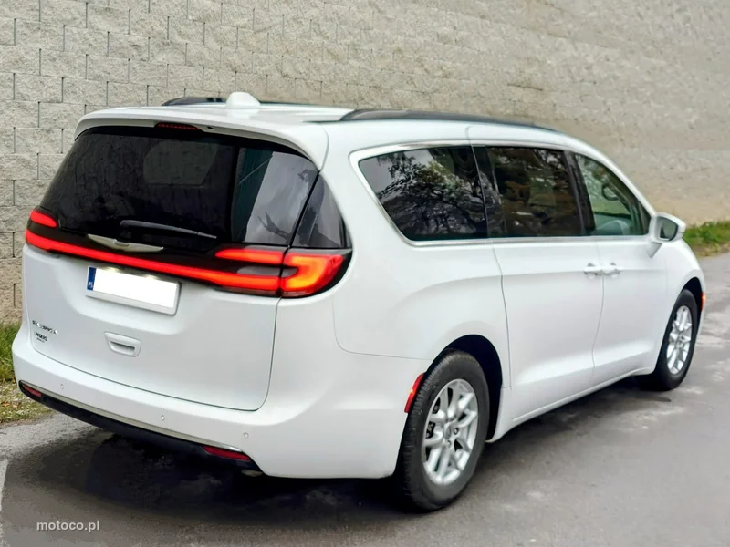 Chrysler Pacifica 6