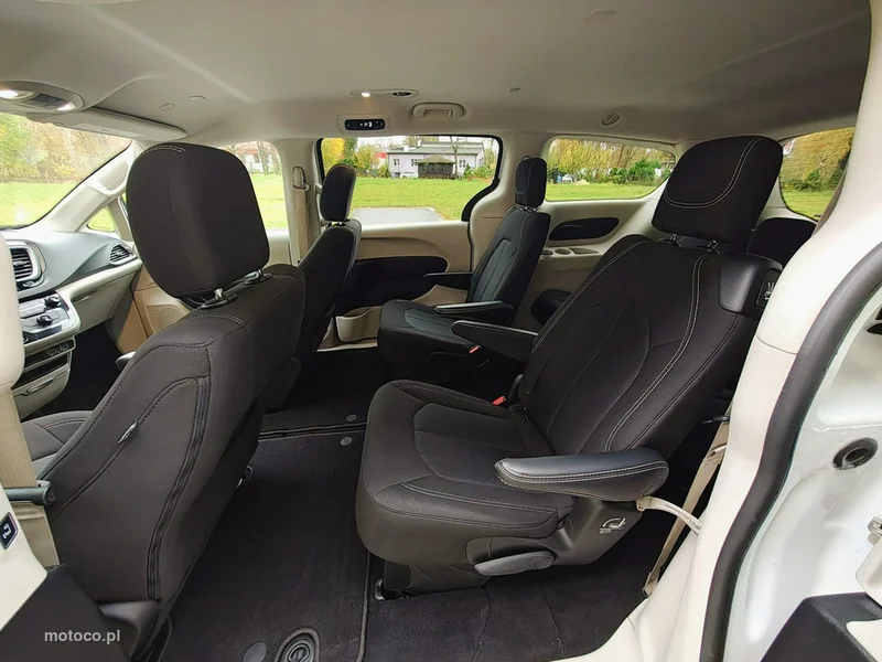 Chrysler Pacifica 22