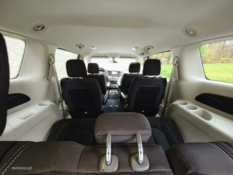 Chrysler Pacifica 23