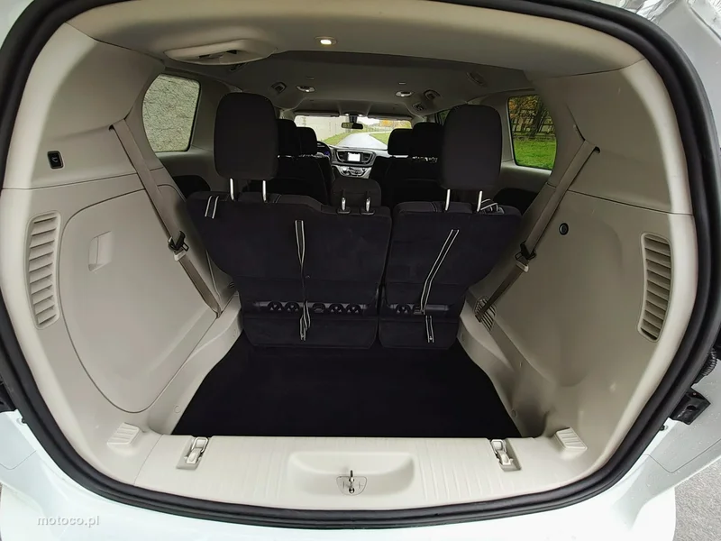 Chrysler Pacifica 28