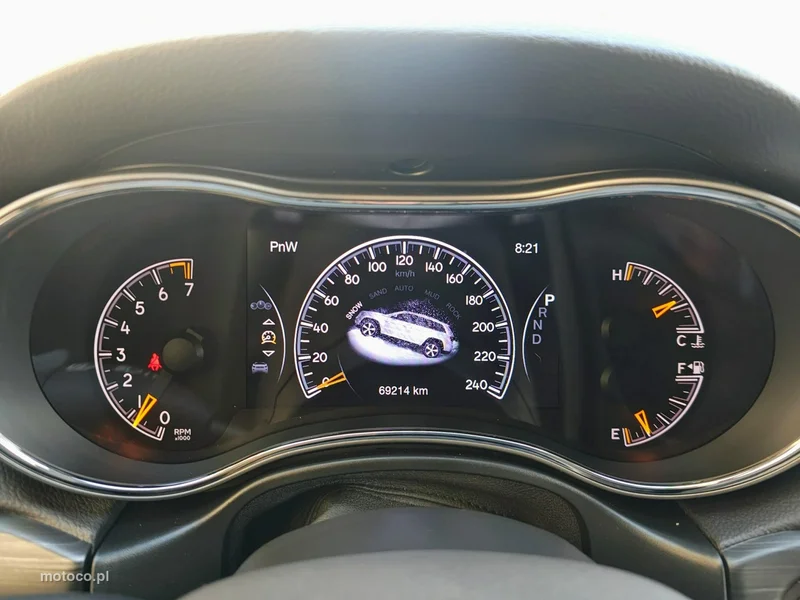 Jeep Grand Cherokee 16