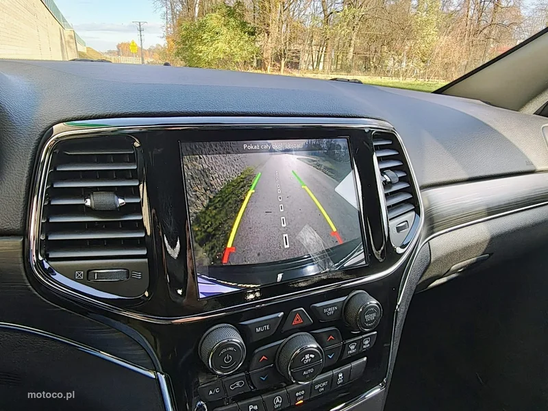 Jeep Grand Cherokee 24
