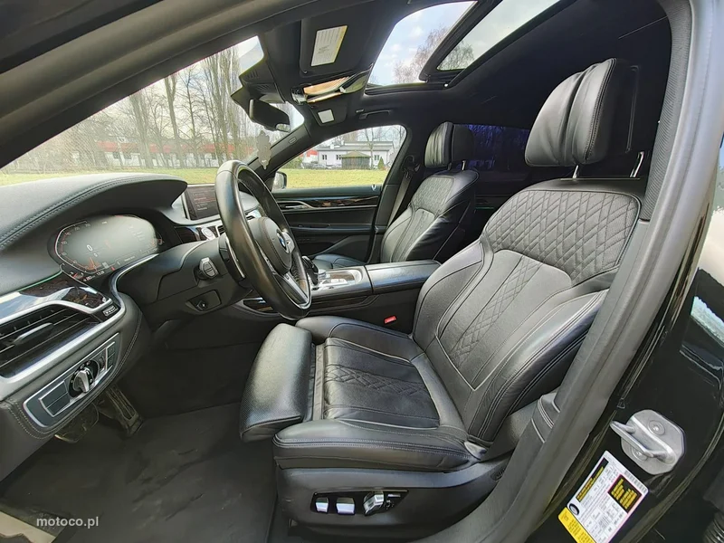 BMW Seria 7 G11 740 13