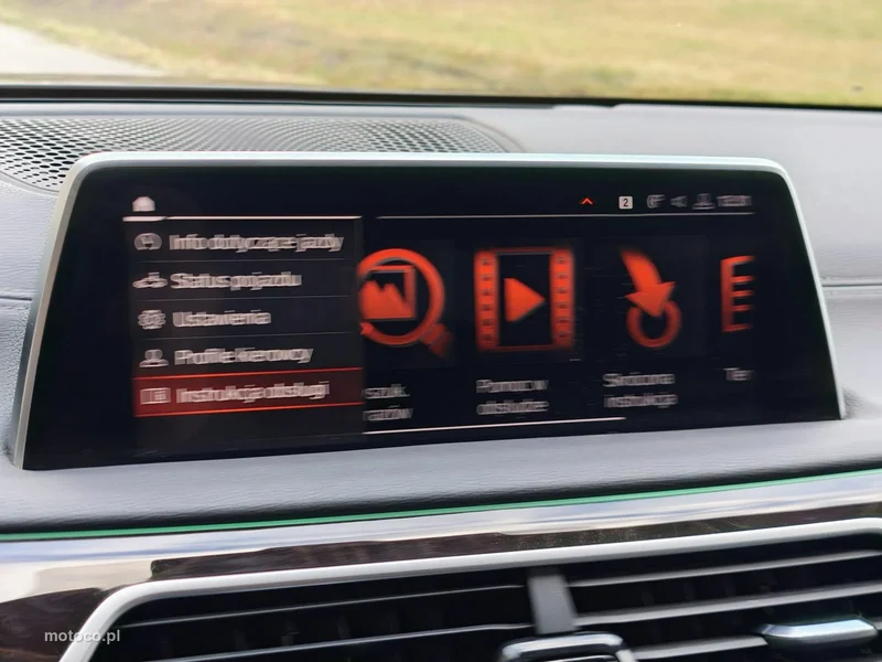 BMW Seria 7 G11 740 19